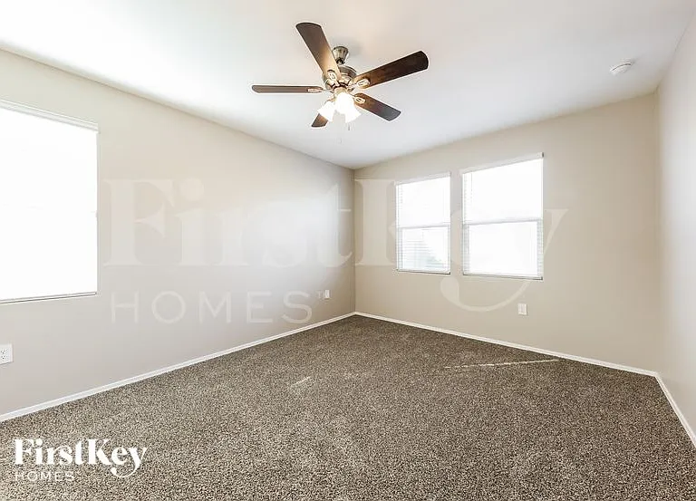 18442 W Faye Way — Photo 9
