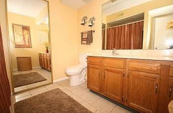 4th image of 7025 Green Tee Ct APT B