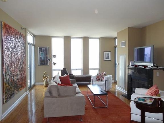 2nd image of 1250 S Michigan Ave APT 2603