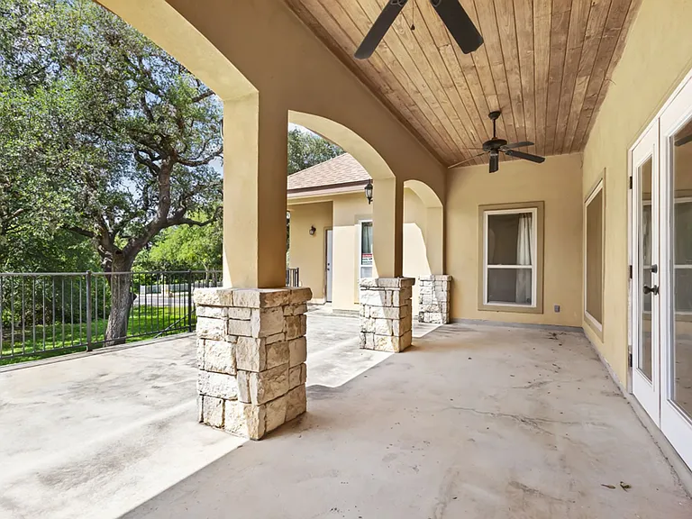 8210 Roy Ln — Photo 22