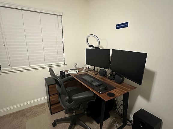 2nd image of 861 University Ave APT 5
