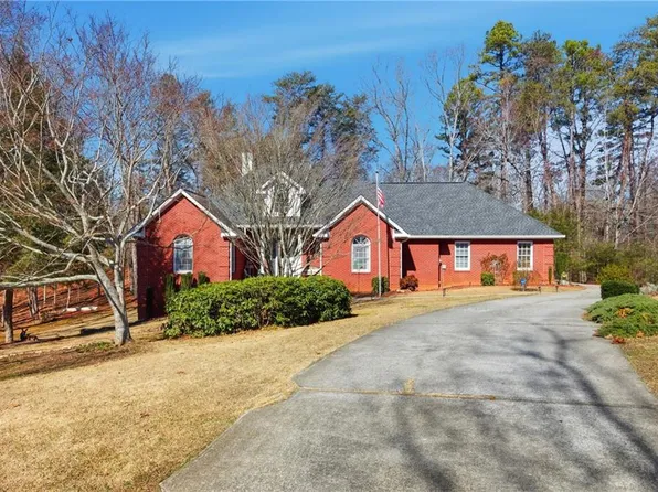 149 Tall Oaks Dr, Alto, GA 30510