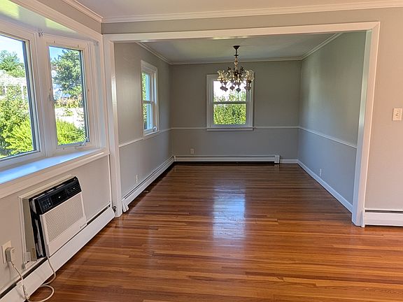 4th image of 526 Trapelo Rd