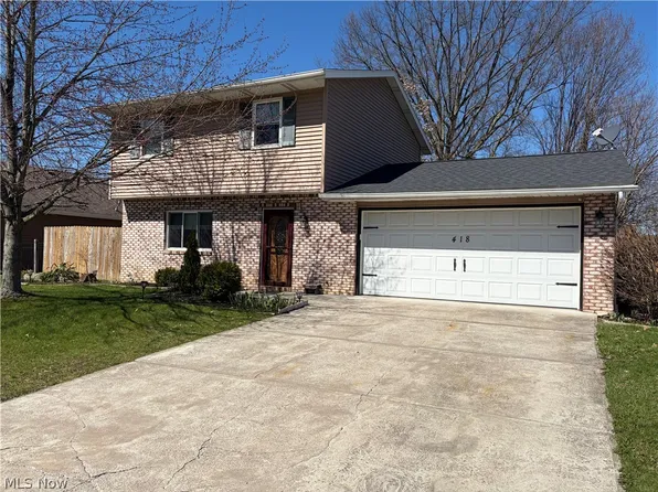 418 Carol Ln, Elyria, OH 44035