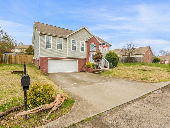 2nd image of 6619 Creekhead Dr