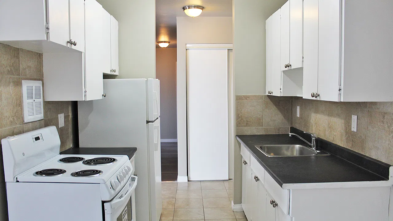 Grand Apartments — Photo 1