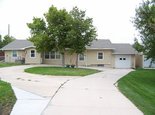 512 N Morehead St, Chadron, NE 69337