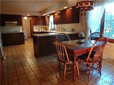 5th image of 1249 Pine Grove Dr
