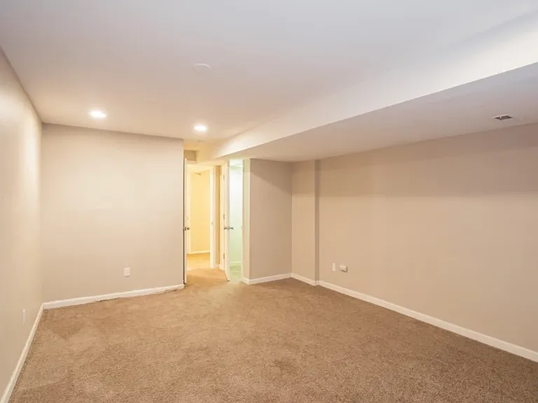 9822 Kenton Cir — Photo 7