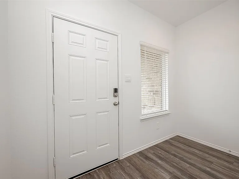 5619 Vintage Oakmont Dr — Photo 6