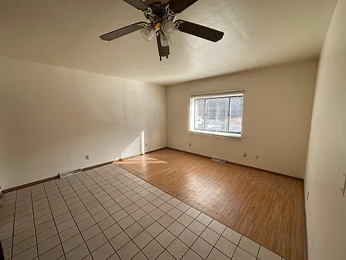 569 Woodmont Ave Photo 1