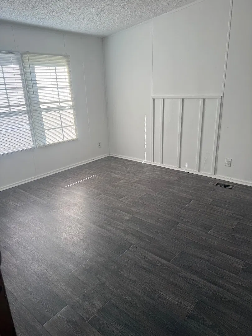 121 Crosstown Rd — Photo 3