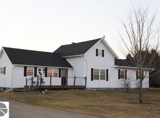 10119 N Osborn Rd, Elwell, MI 48832