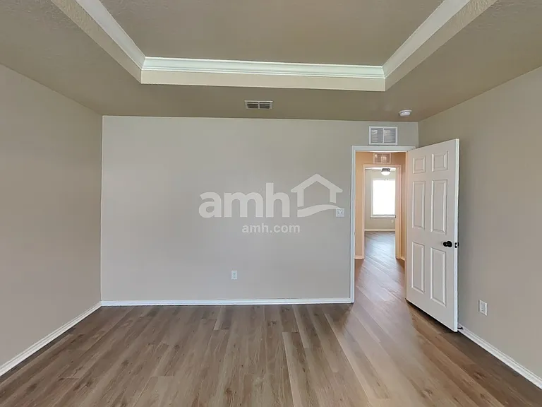 2967 Nicholas Cv — Photo 10