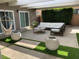 21206 Merridy St, Chatsworth, CA 91311