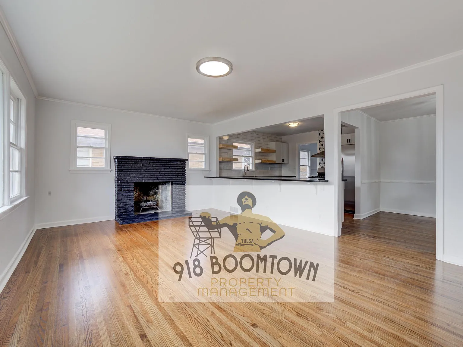 3 bed, 1.5 bath, 2172 sqft, $2,000 — Photo 2