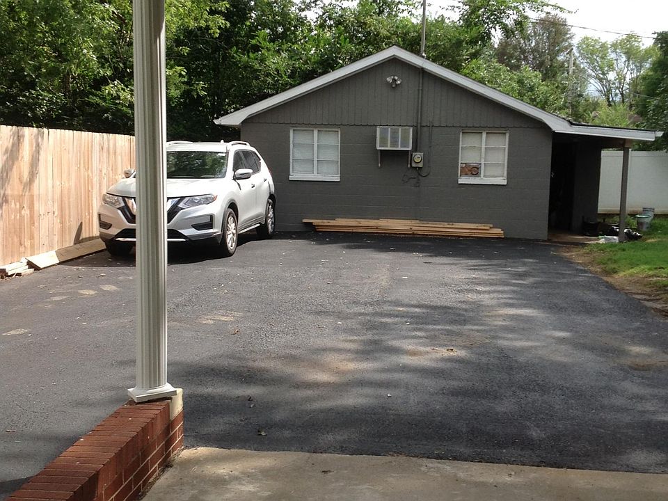 1st image of 1707C Olive Blvd #C