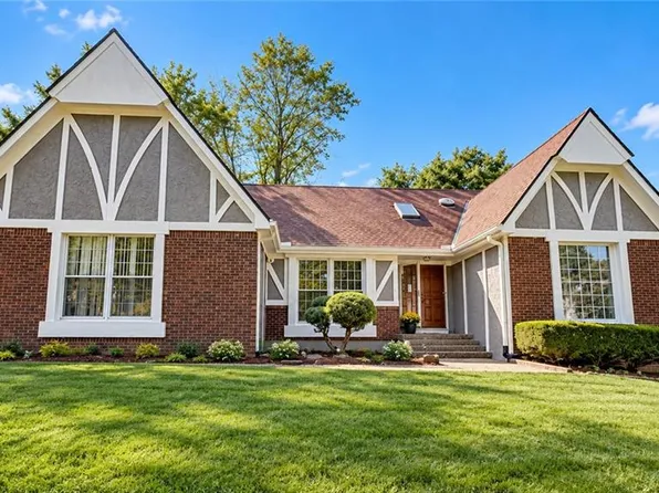 11733 W 109th Cir, Overland Park, KS 66210
