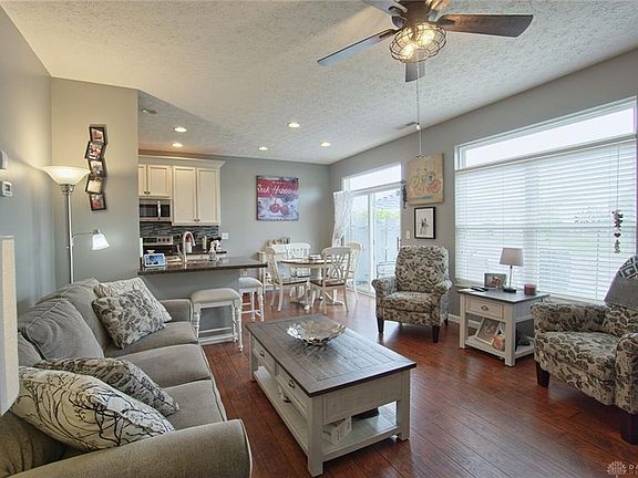 5th image of 9270 Great Lakes Cir
