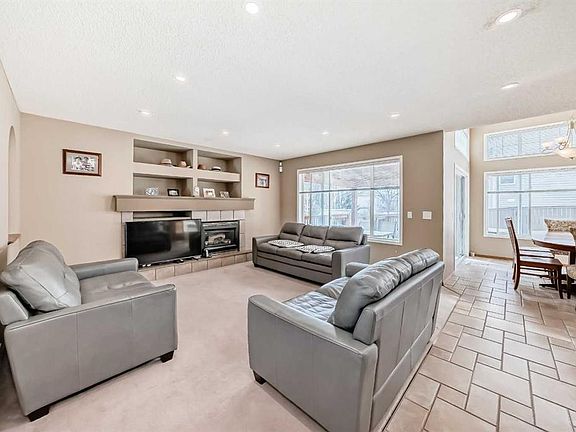 4th image of 3767 E Springbank Dr SW