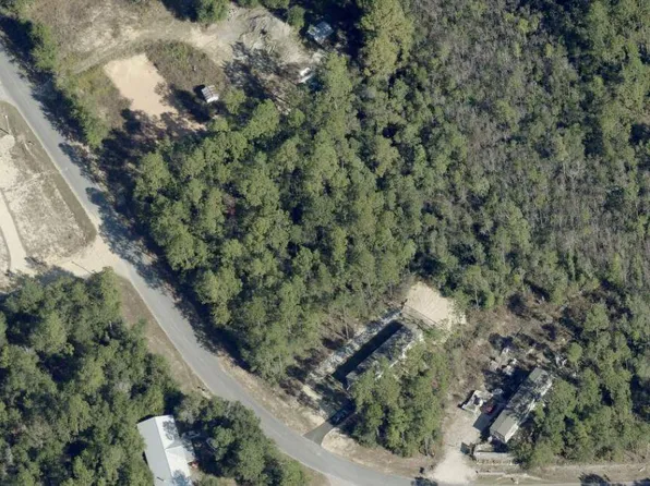 61 Oakwood Lakes Blvd #I, Defuniak Springs, FL 32433