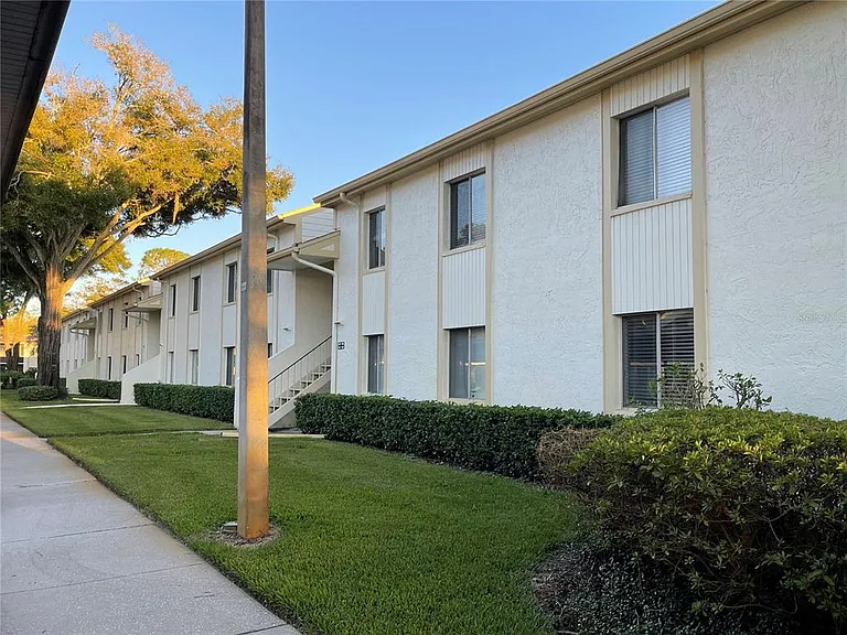 103 Palmetto Ct #103 — Photo 32