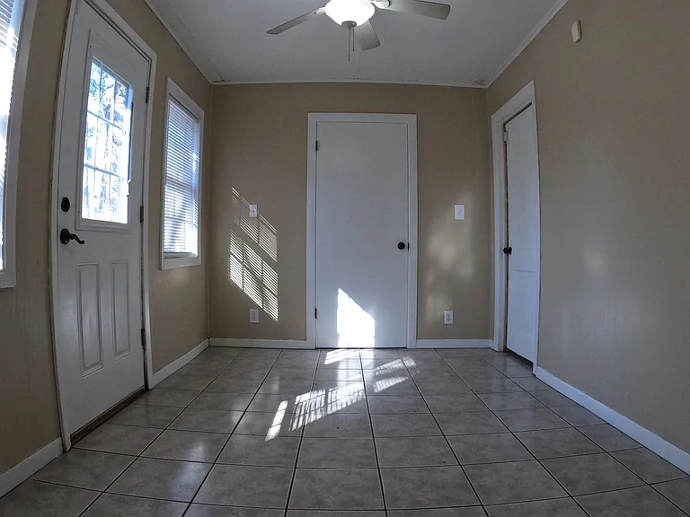 765 Callaway Dr — Photo 11