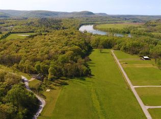 420 Sutton Dr, Locust Grove, AR 72550