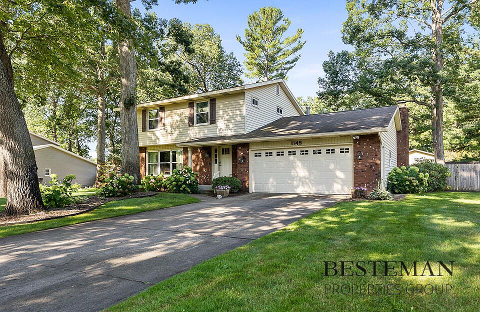1st image of 1149 Greenbriar Dr