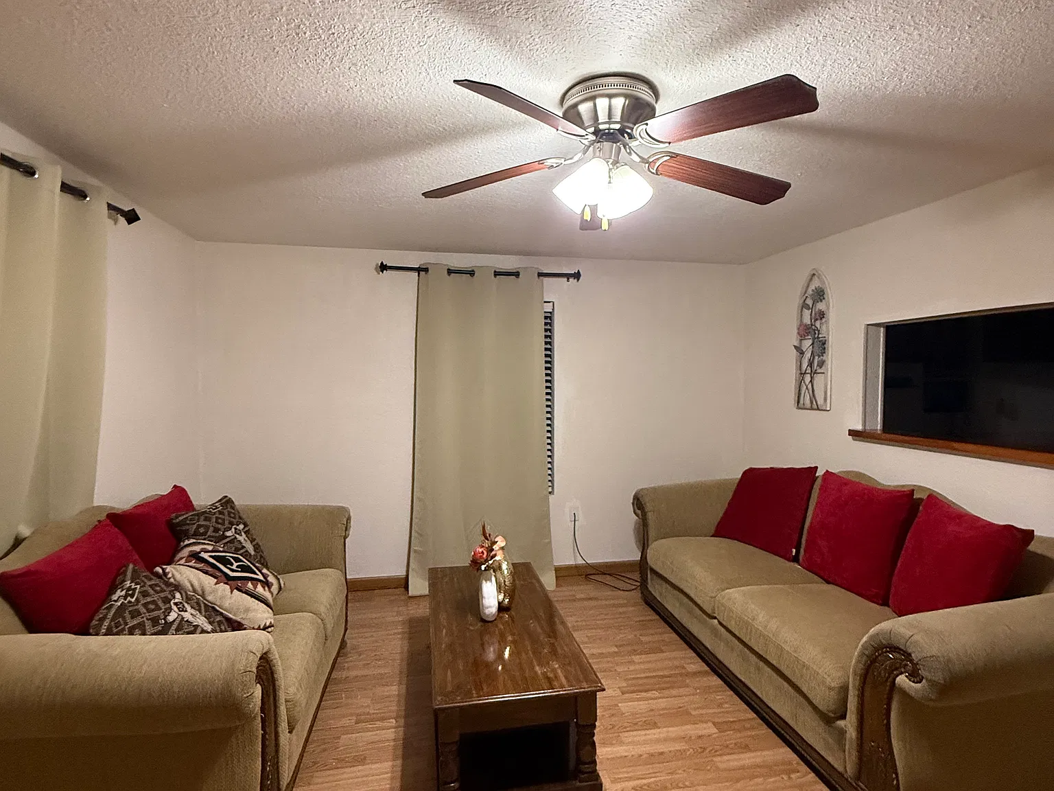 3 bed, 1291 sqft, $2,800 — Photo 3