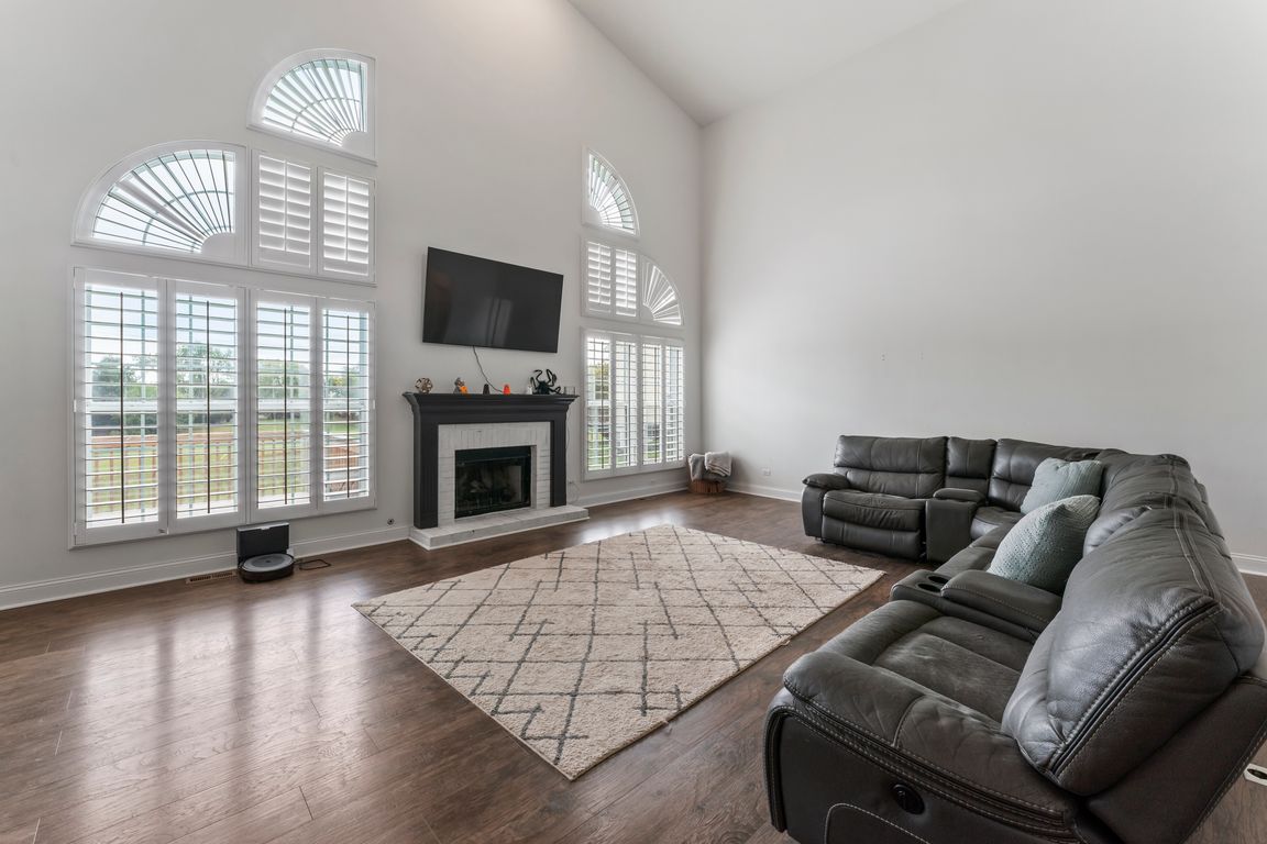 next background image