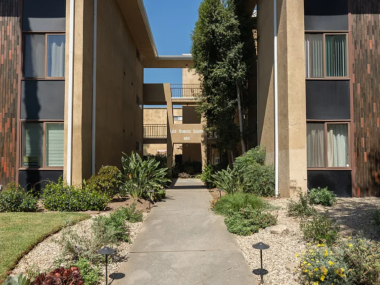 465 S Los Robles Ave #2 — Photo 13