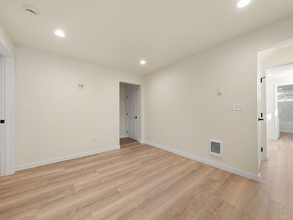 4th image of 8326 Wabash Ave S #A