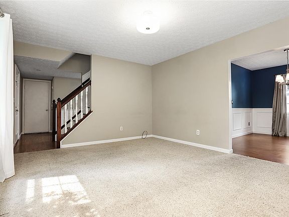5th image of 3808 Kilmuir Dr