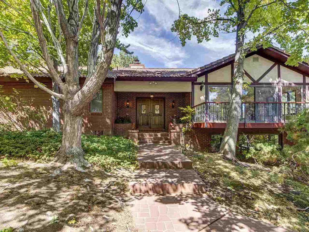 2565 Lake Ridge Shrs W, Reno, NV 89519 | Zillow