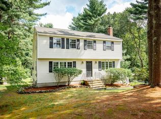 4 Donna Rd, Andover, MA 01810