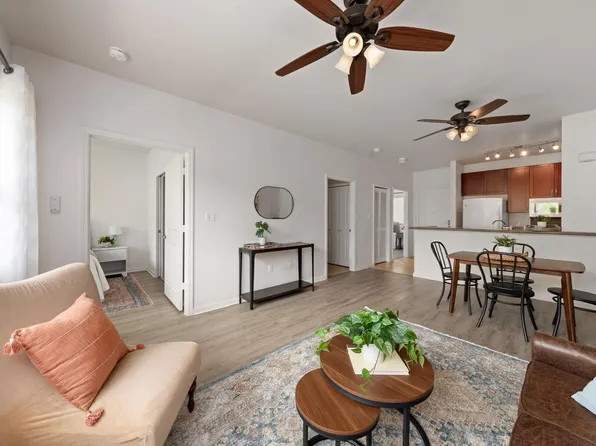 215 Hooulu Ln APT 1206, Wailuku, HI 96793