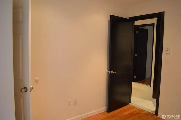 Rented by Oxford Property Group | media 34