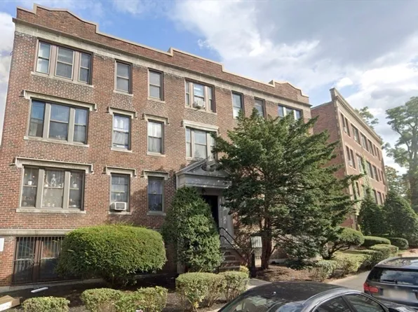 7 Lothian Rd #B, Boston, MA 02135