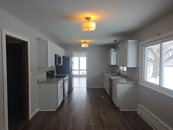 4th image of 353 1st St