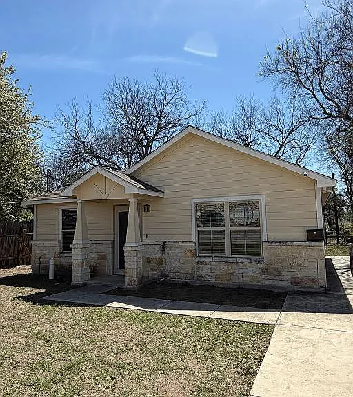 220 Hansford St — Photo 29