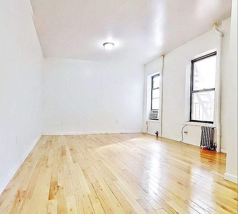 1st image of 52 Henry St APT 2RW