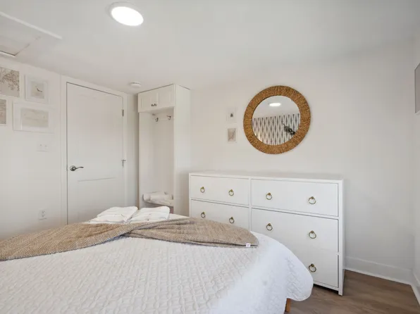61 Ocean Blvd, Hampton, NH