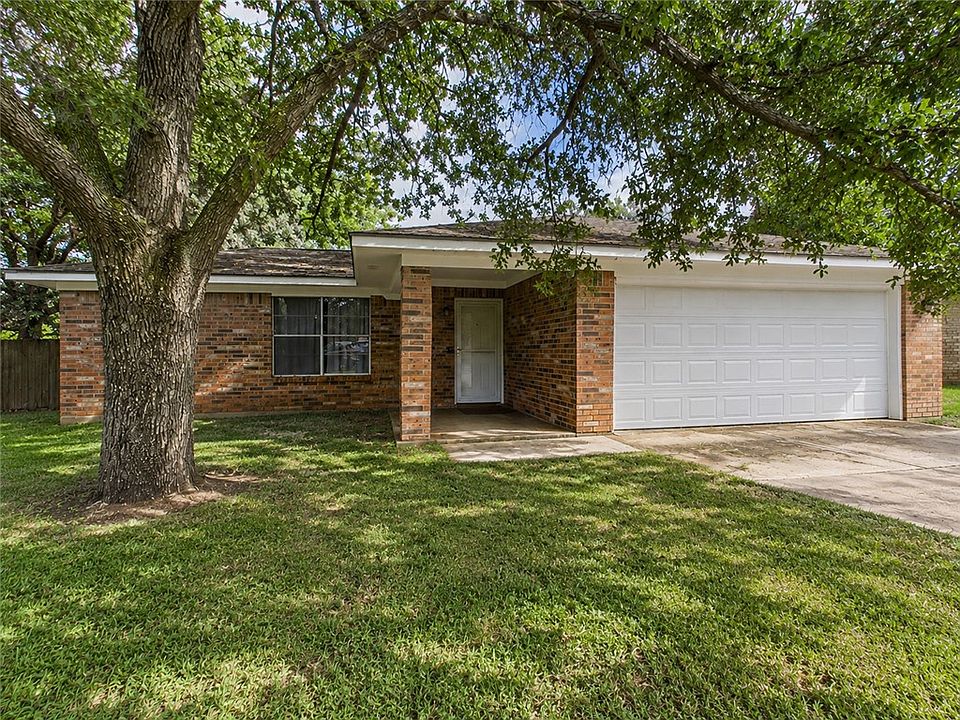 1st image of 800 Rio Grande Ln