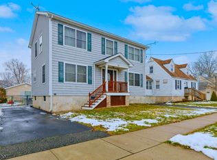 35 Richard Ave, West Caldwell, NJ 07006