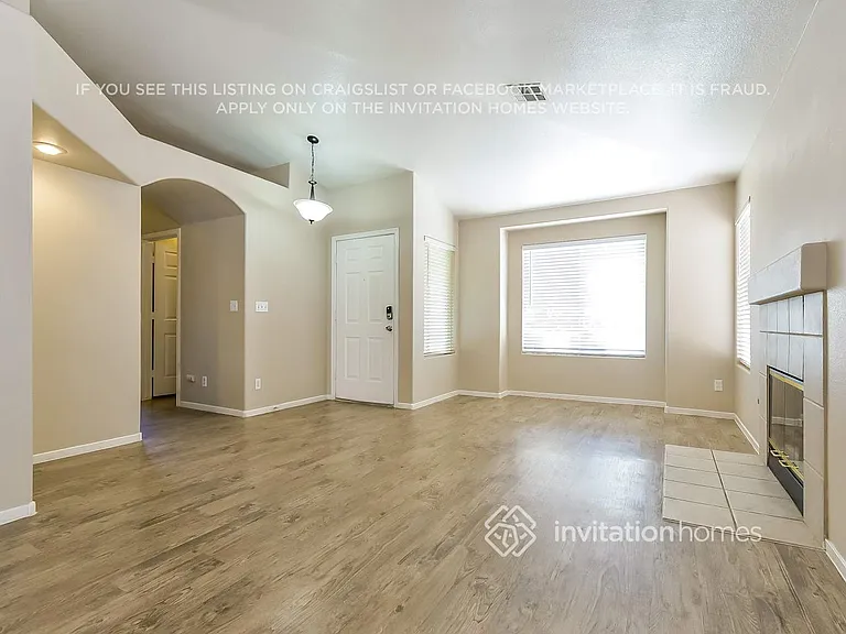 8904 Chenin Ave — Photo 3