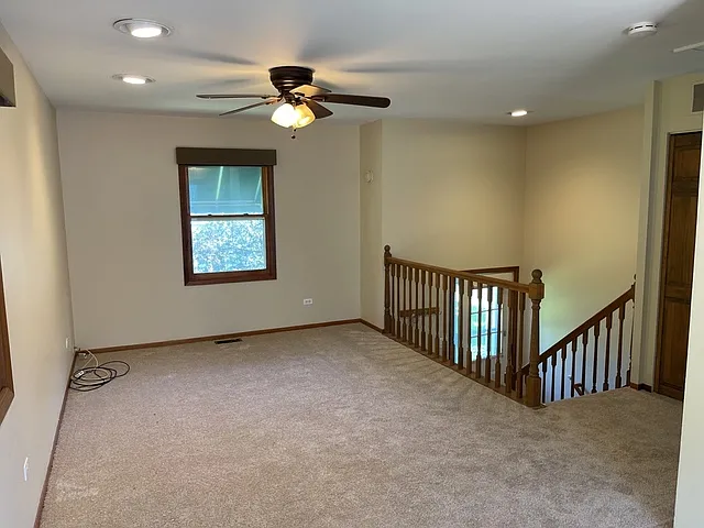 352 College St — Photo 15