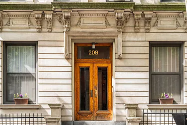 208 East 83rd Street in Yorkville