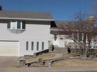 1015 Court Ter, Colby, KS 67701