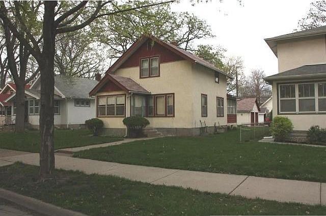 1st image of 2925 39th Ave S